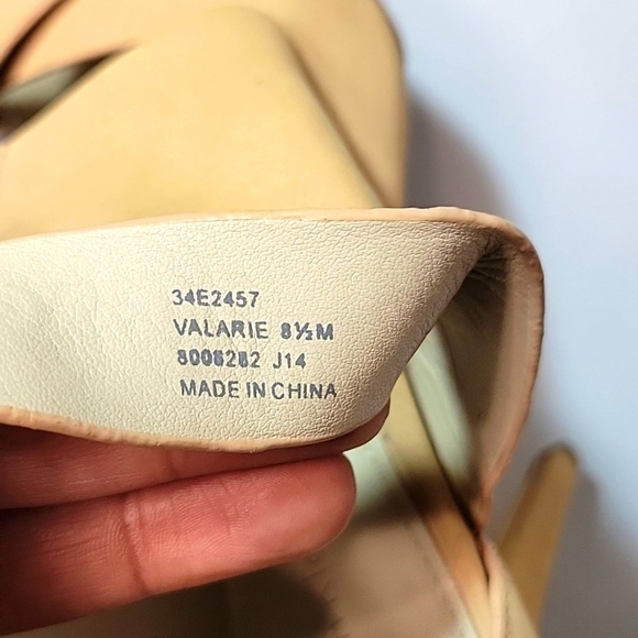 Calvin Klein nude high heels Size 8.5 - Picture 4 of 9
